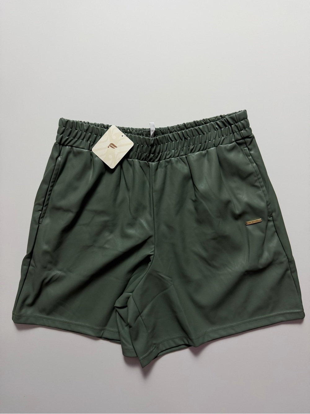 NWT Fabletics Vegan Leather High-Waisted Short, Green, Size M